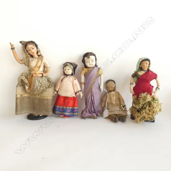 Five vintage ethnic dolls; Chinese, Indian etc.